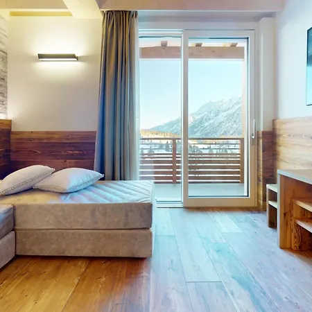 Hotel Gardenia Passo del Tonale Exterior photo