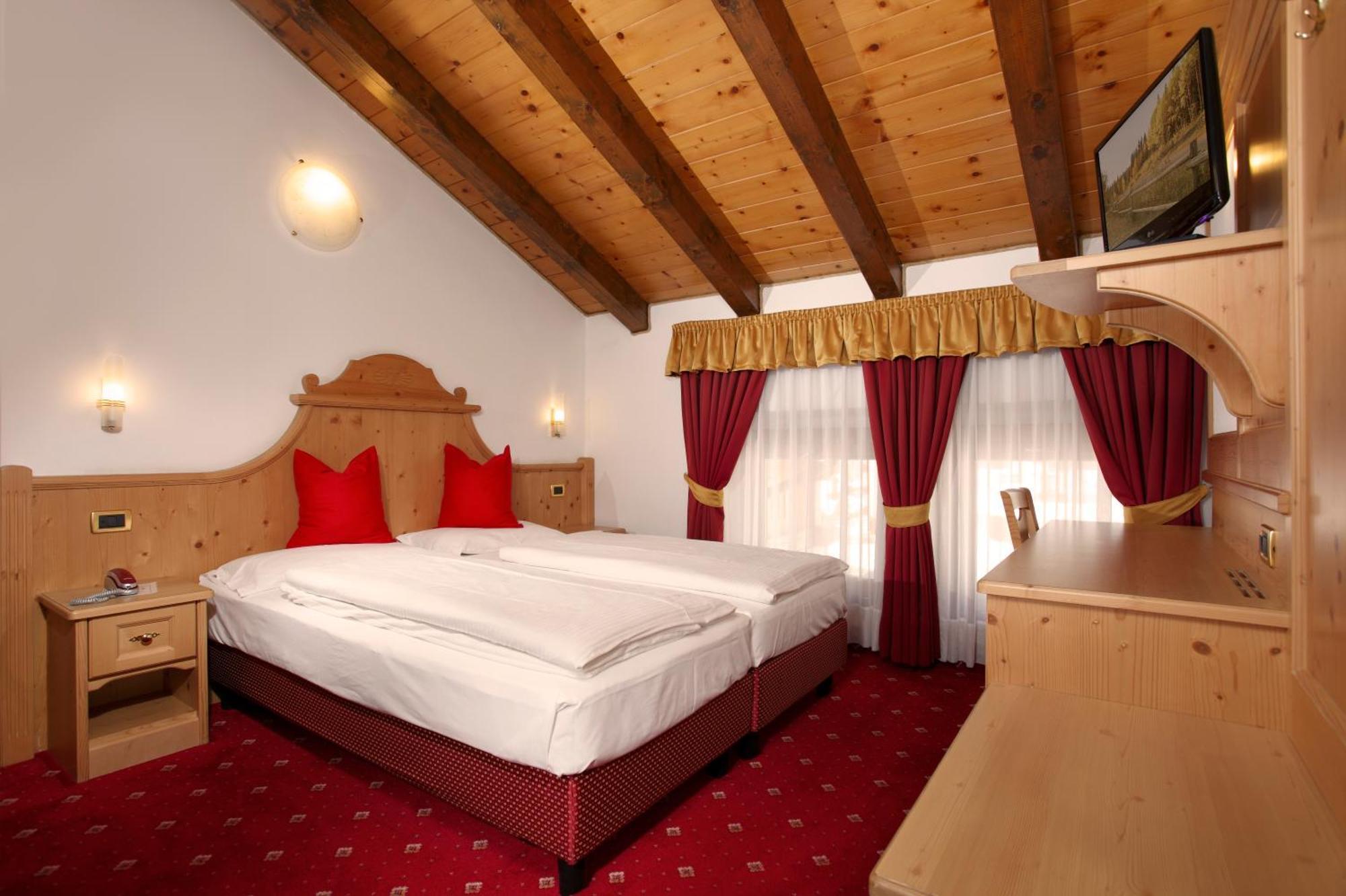 Gardenia Hotel 3*